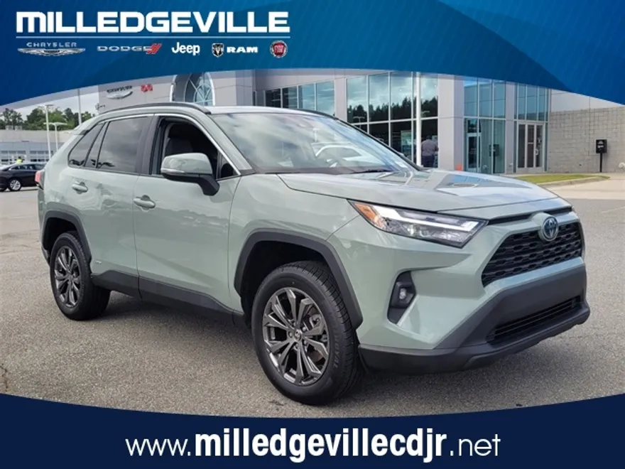 2022 Toyota RAV4 Hybrid XLE Premium photo 1