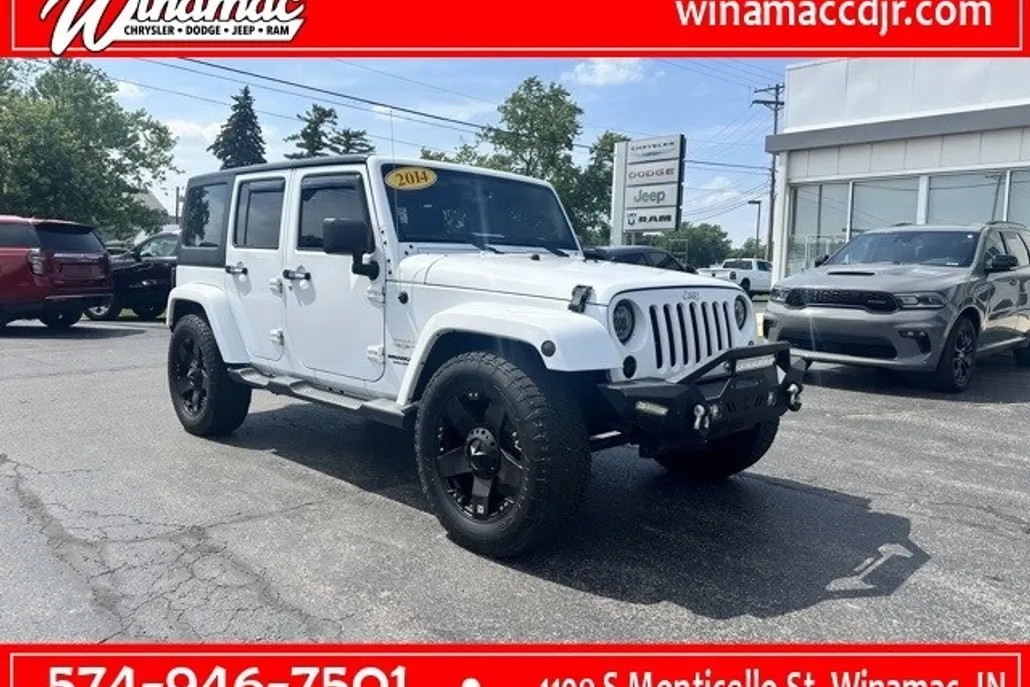 2014 Jeep Wrangler Unlimited Sahara photo 1