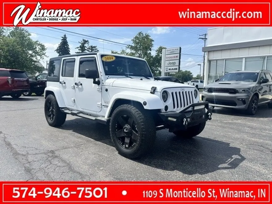 2014 Jeep Wrangler Unlimited Sahara photo 1