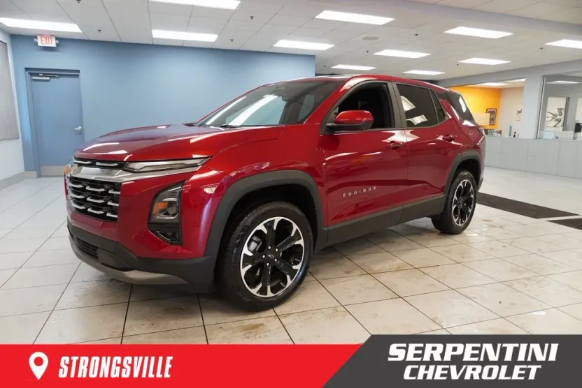2025 Chevrolet Equinox LT photo 1