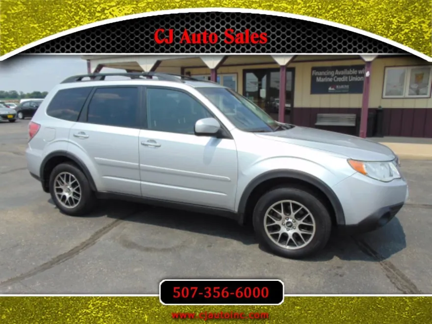 2011 Subaru Forester 2.5X Premium photo 1