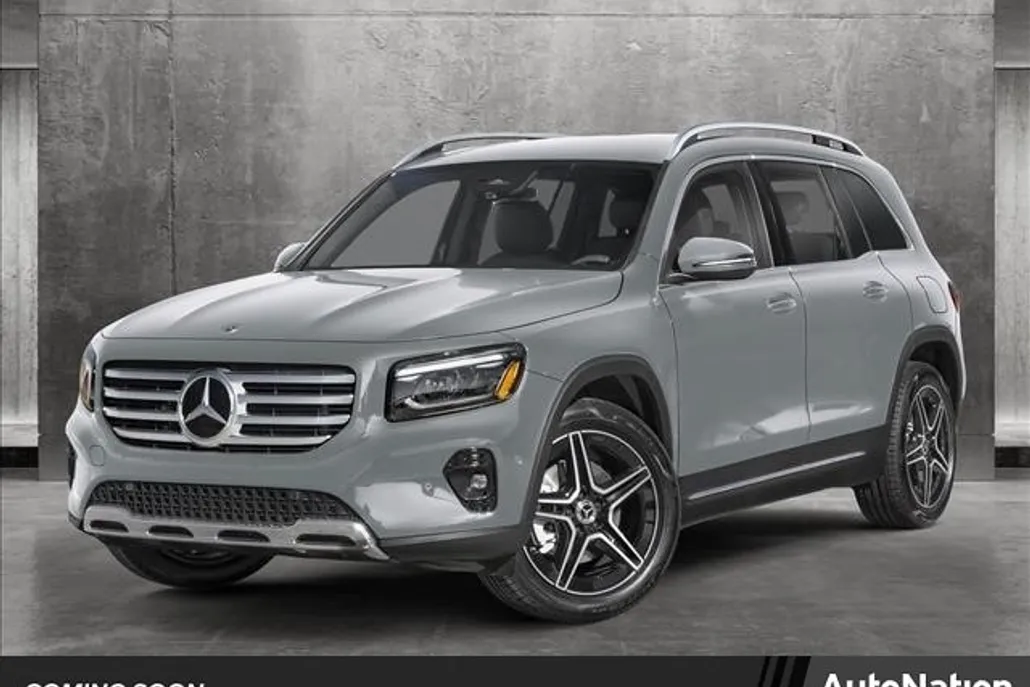 2025 Mercedes Benz GLB 250 4MATIC photo 1