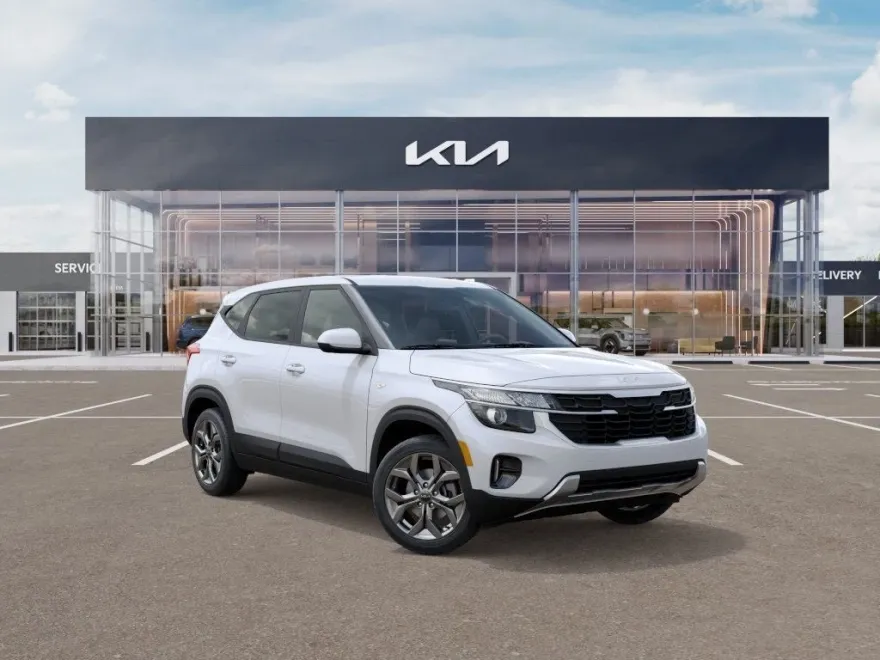 2026 Kia Seltos LX photo 1