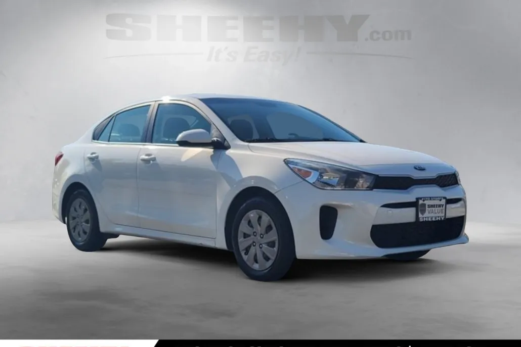 2019 Kia Rio S photo 1