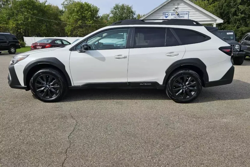 2024 Subaru Outback Onyx Edition photo 1