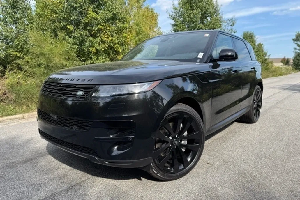 2025 Land Rover Range Rover Sport SE photo 1