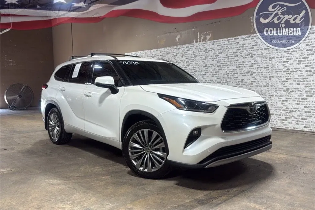 2021 Toyota Highlander Platinum photo 1