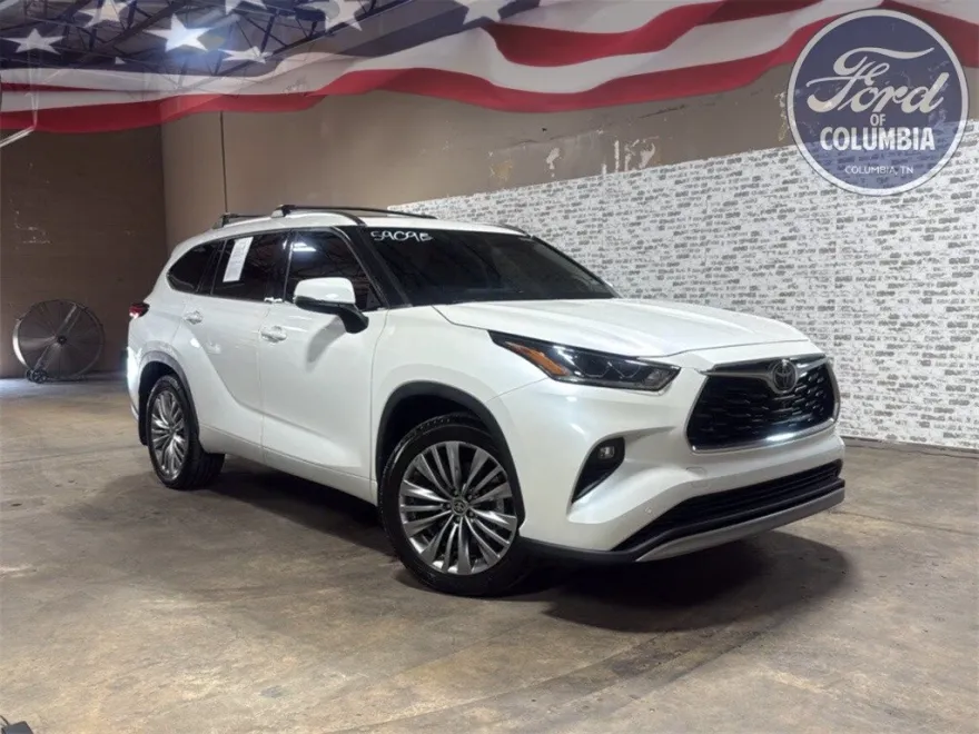 2021 Toyota Highlander Platinum photo 1