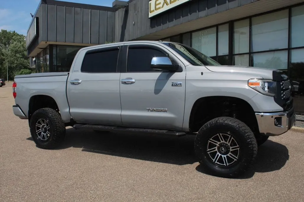 2018 Toyota Tundra Limited photo 1