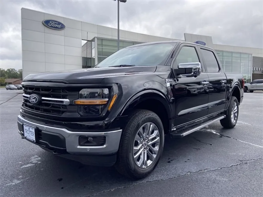 2025 Ford F-150 XLT photo 1