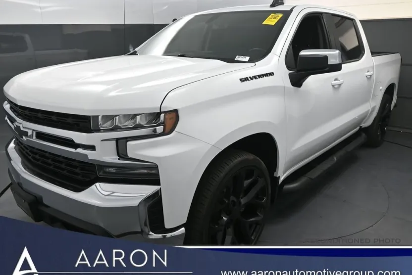2020 Chevrolet Silverado 1500 LT photo 1