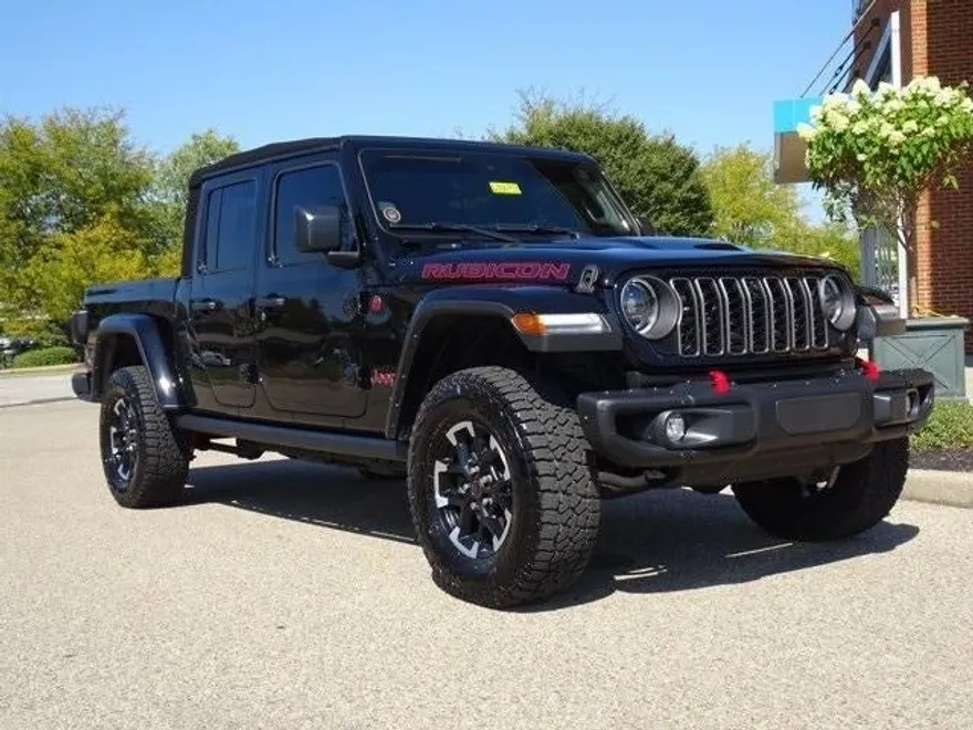 2024 Jeep Gladiator Rubicon photo 1