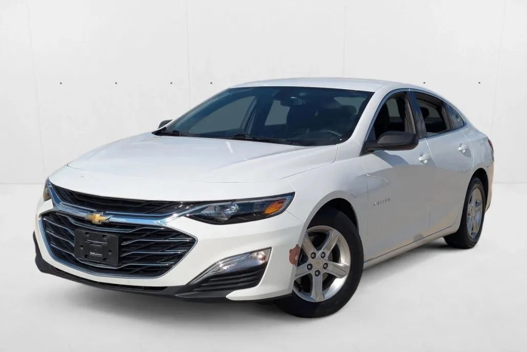 2022 Chevrolet Malibu LS photo 1