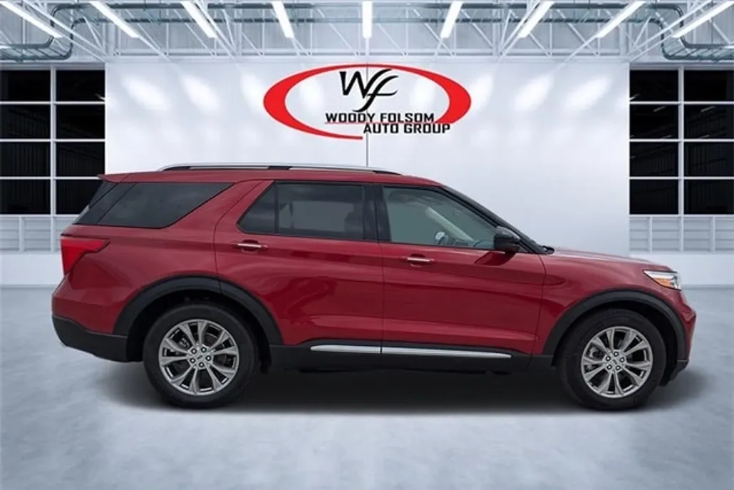 2024 Ford Explorer Limited photo 1