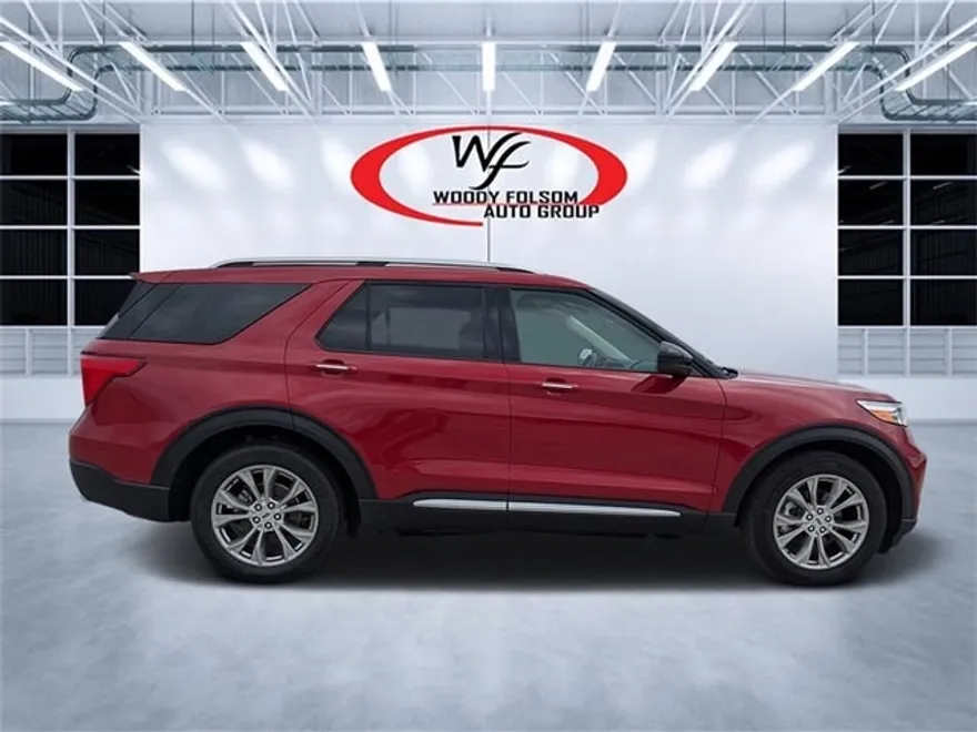 2024 Ford Explorer Limited photo 1