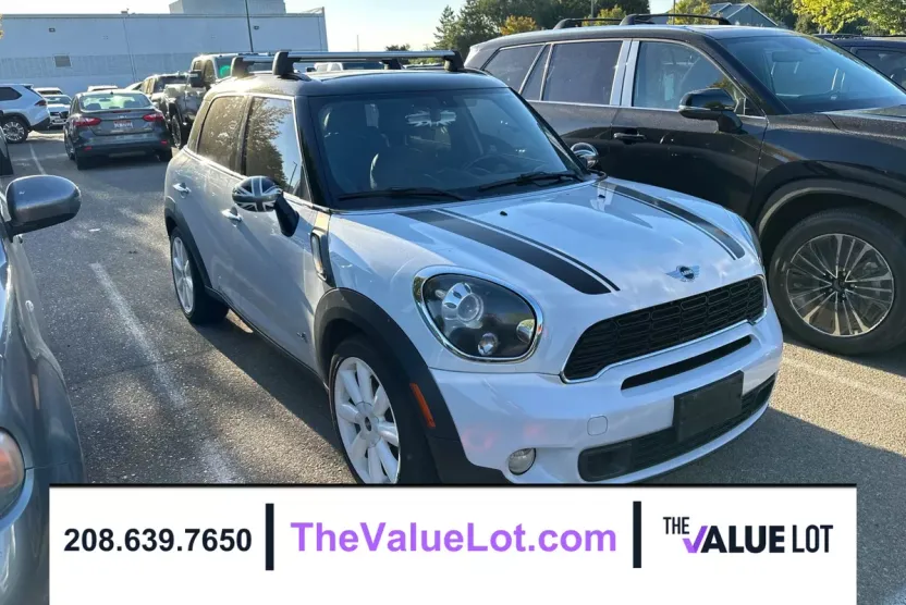 2013 Mini Cooper S ALL4 photo 1
