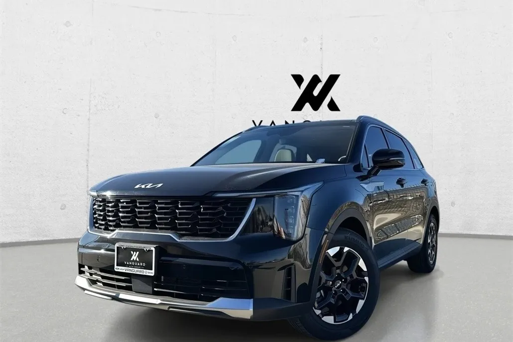 2025 Kia Sorento S photo 1