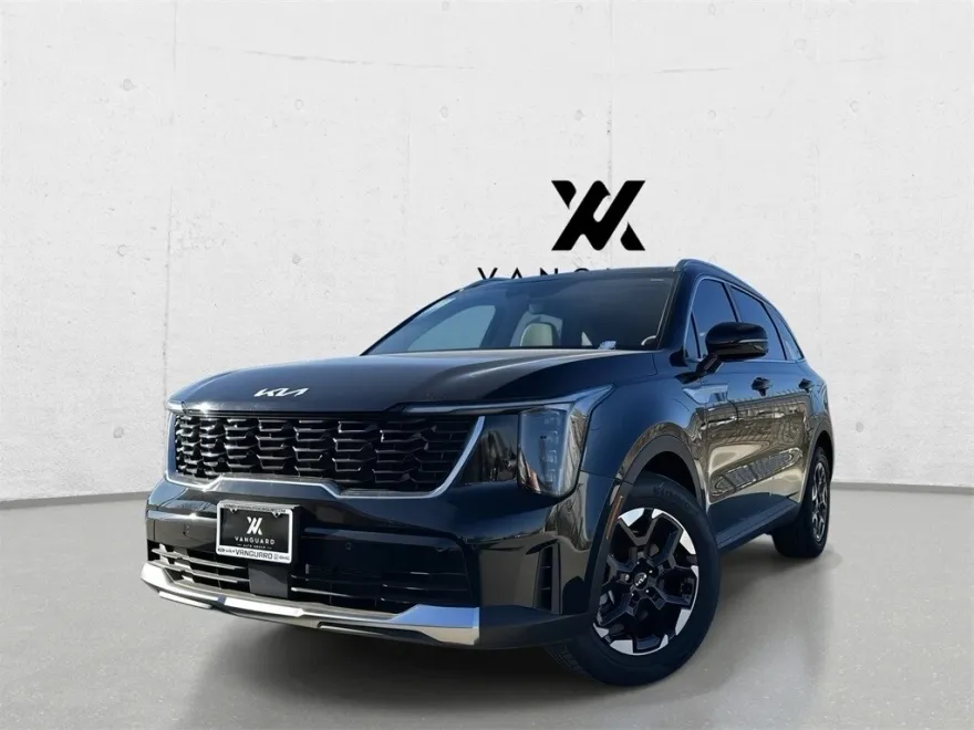 2025 Kia Sorento S photo 1