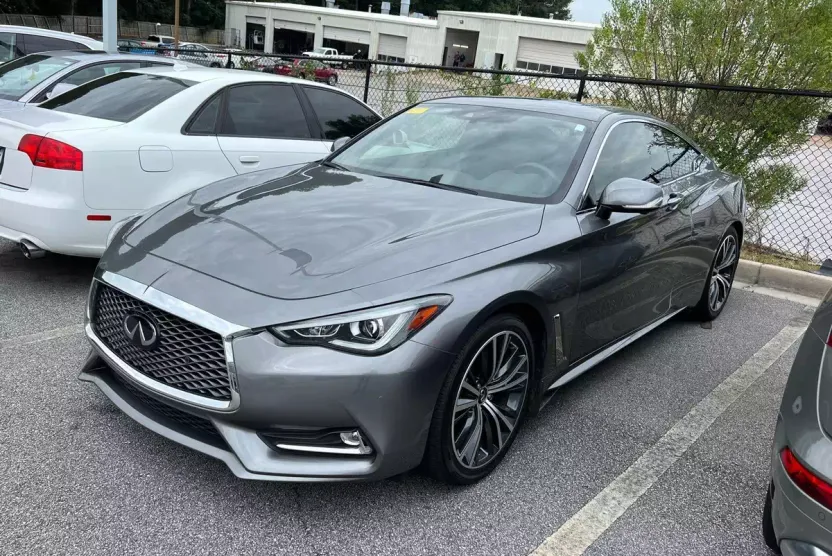 2022 Infiniti Q60 Luxe Coupe photo 1