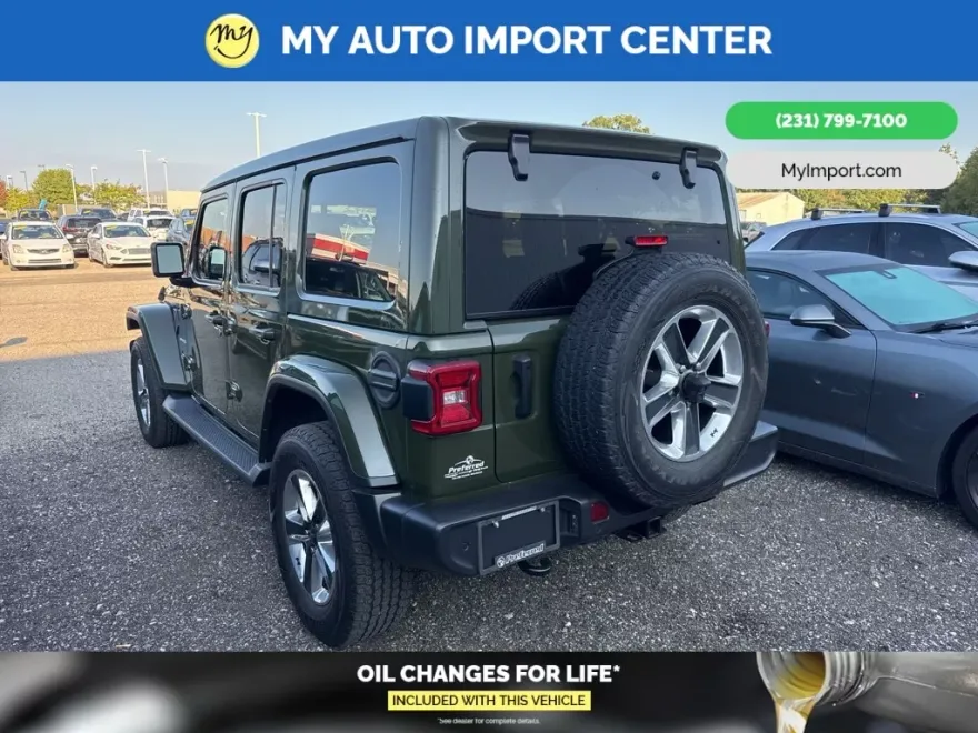 2021 Jeep Wrangler Unlimited Sahara photo 1