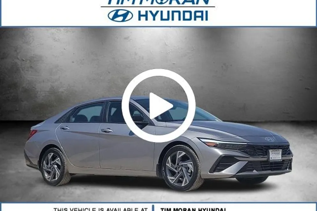 2025 Hyundai Elantra SEL Sport photo 1