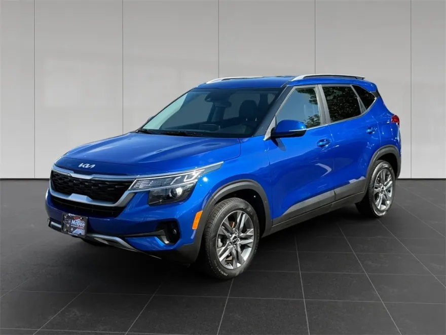 2023 Kia Seltos S photo 1
