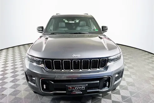 2025 Jeep Grand Cherokee Overland photo 2