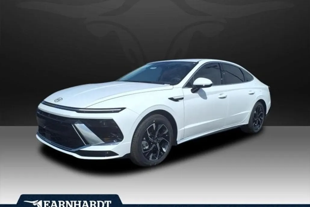 2025 Hyundai Sonata SEL photo 1