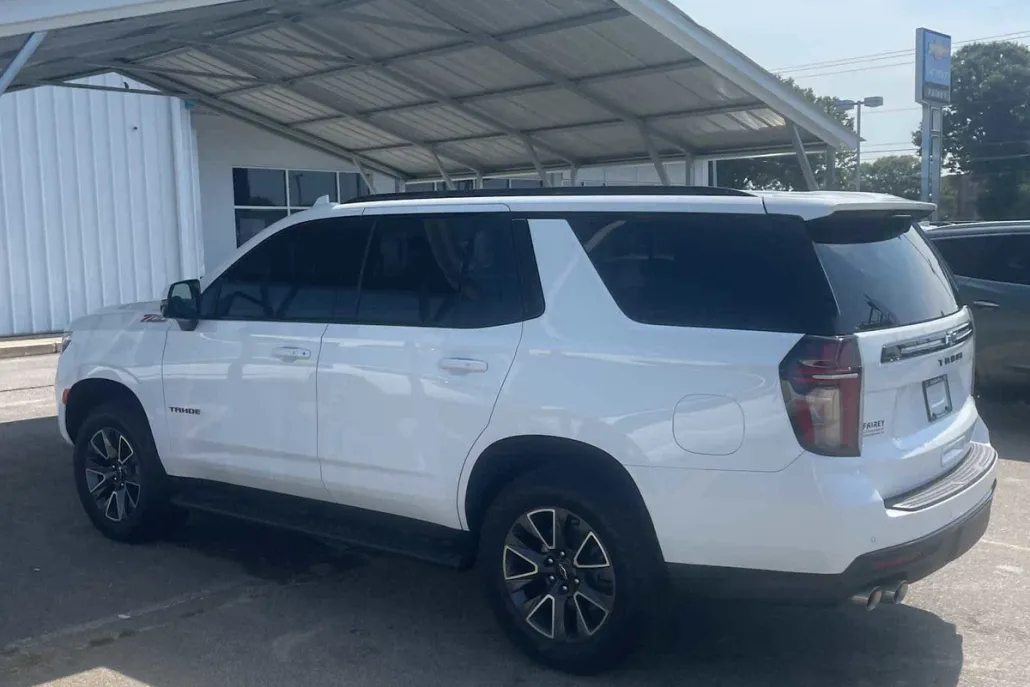 2023 Chevrolet Tahoe Z71 photo 1