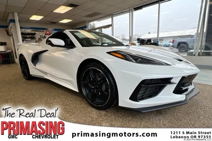 2025 Chevrolet Corvette Stingray 2LT photo 1