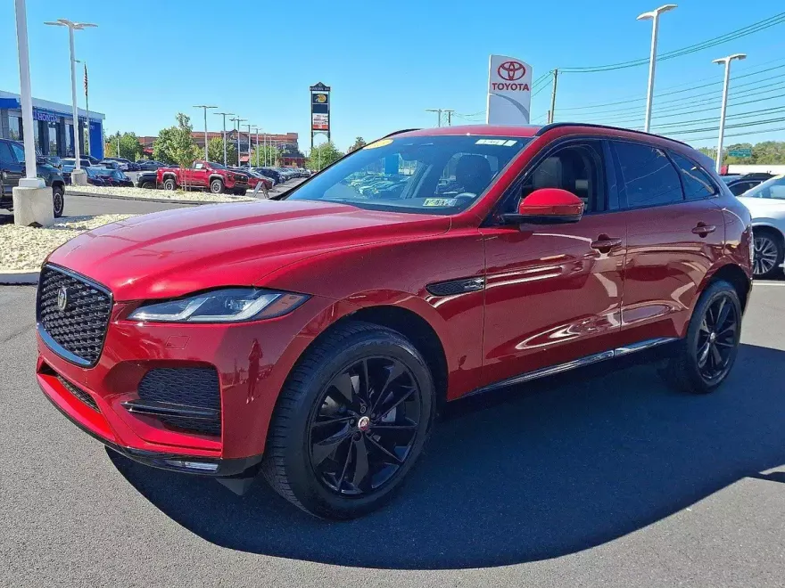 2023 Jaguar F-PACE S P250 photo 1