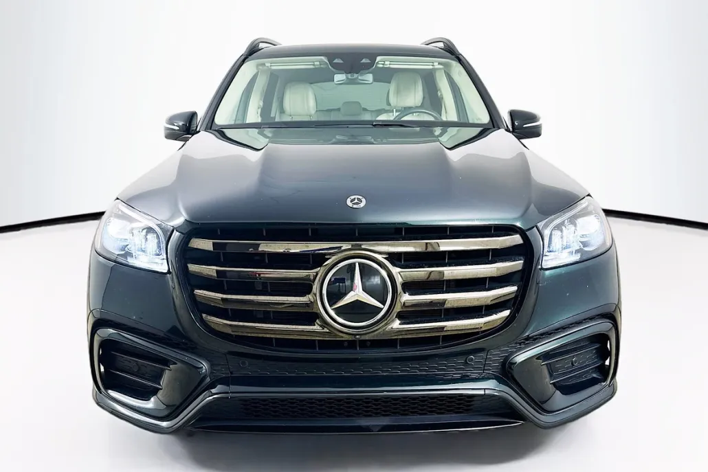 2025 Mercedes Benz GLS 450 4MATIC photo 1