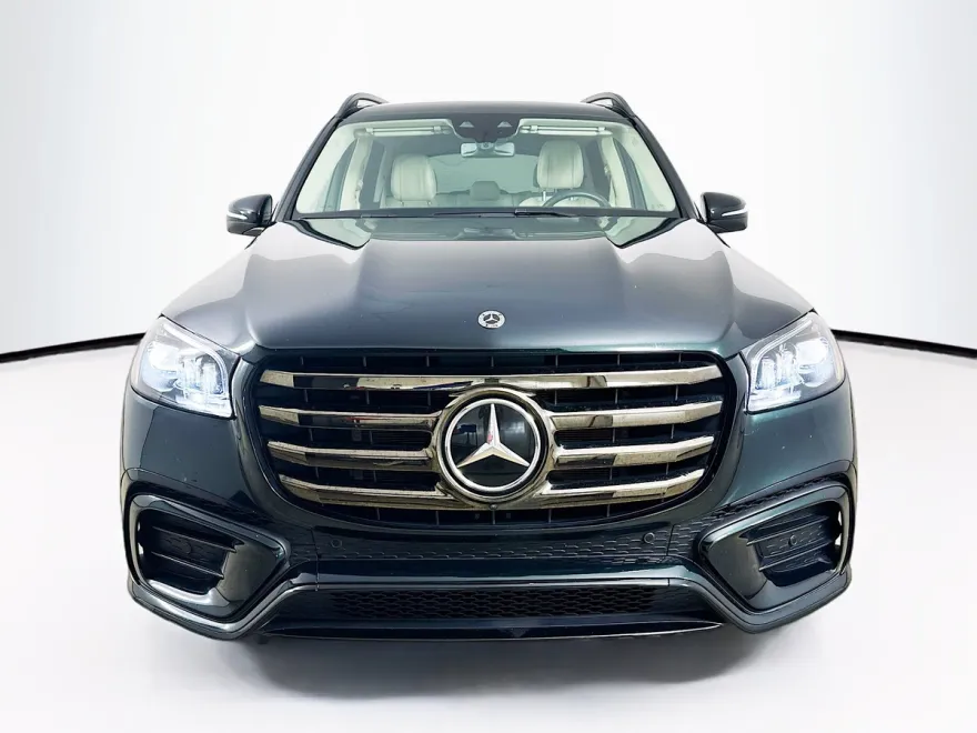 2025 Mercedes Benz GLS 450 4MATIC photo 1