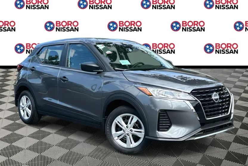 2025 Nissan Kicks Play S photo 1