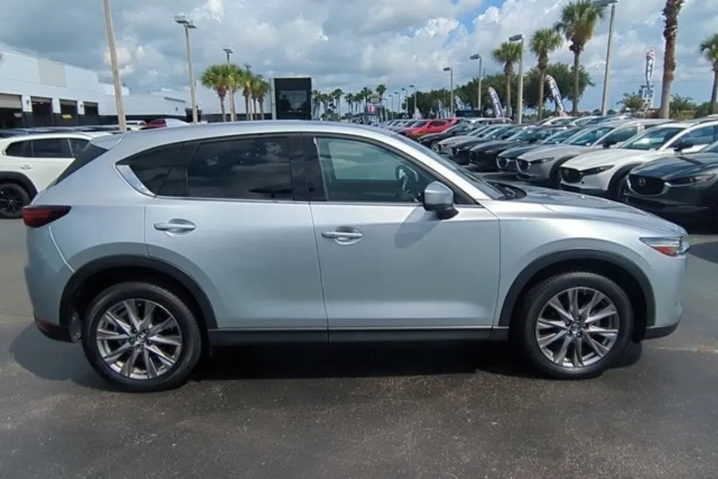 2019 Mazda CX-5 Grand Touring photo 1