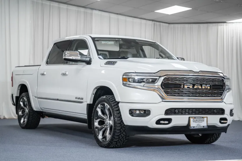 2022 Ram 1500 Limited photo 1