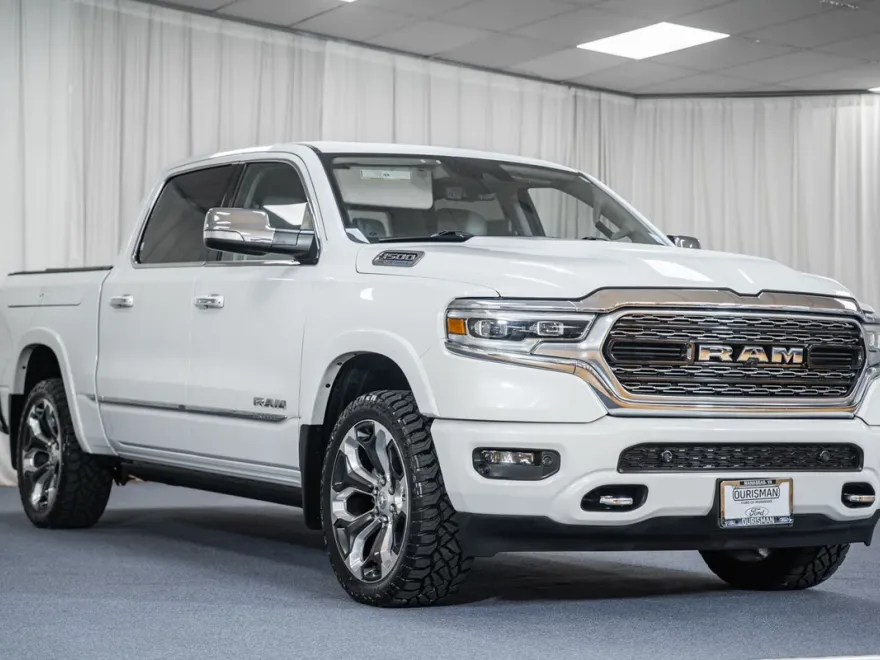 2022 Ram 1500 Limited photo 1