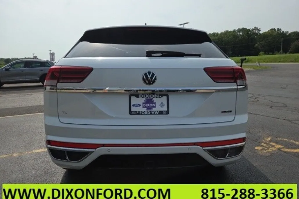 2022 Volkswagen Atlas Cross Sport V6 SEL Premium R-Line photo 1