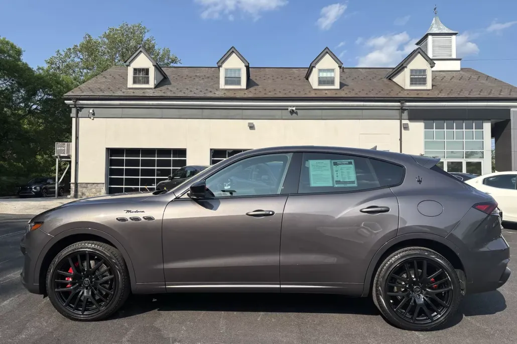2022 Maserati Levante Modena photo 1