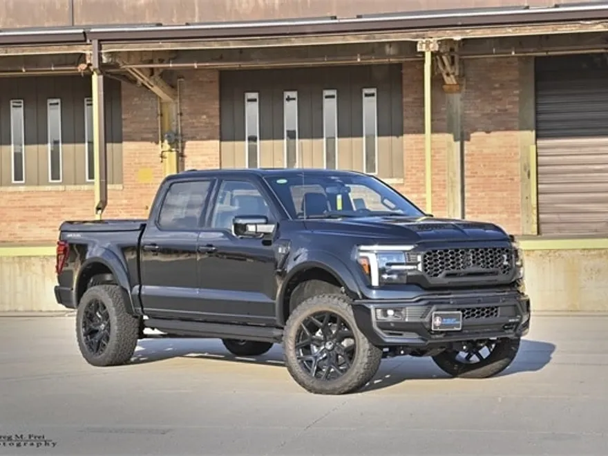 2025 Ford F-150 Lariat photo 1