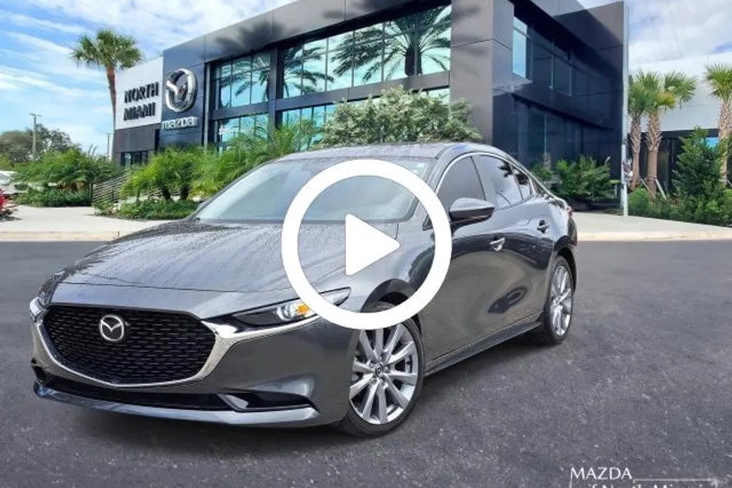 2023 Mazda Mazda3 2.5 s Preferred photo 1