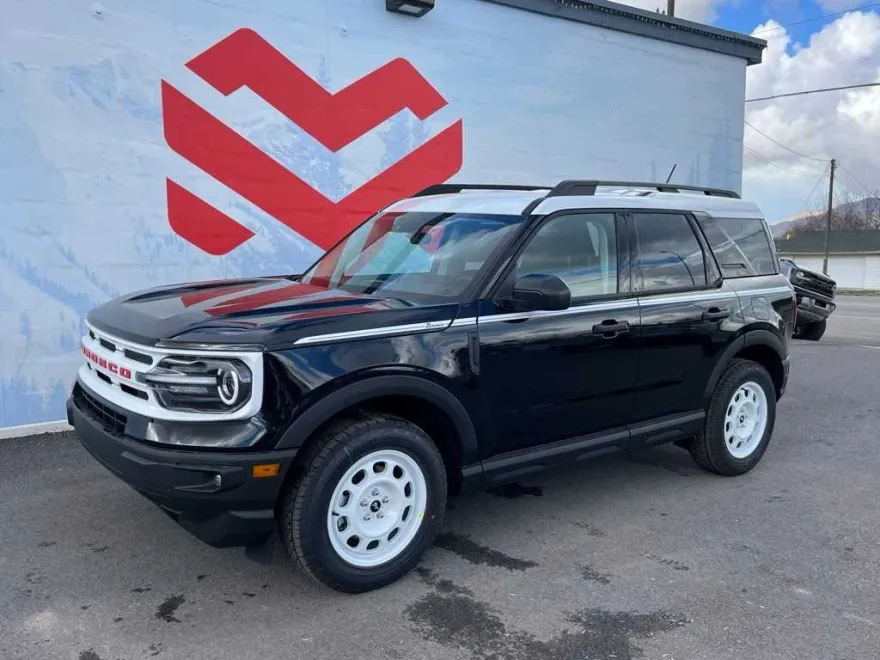 2024 Ford Bronco Sport Heritage photo 1