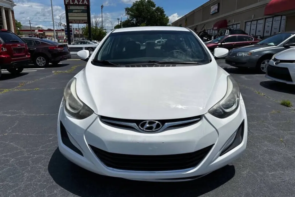 2016 Hyundai Elantra SE photo 1