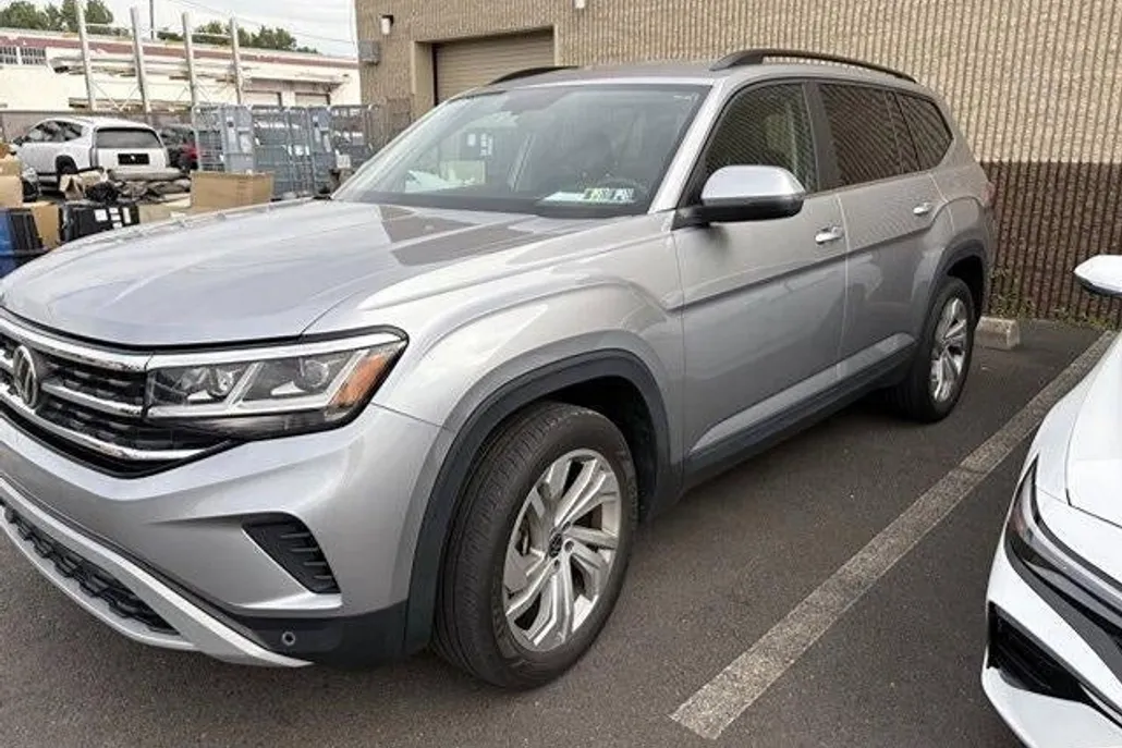 2022 Volkswagen Atlas V6 SE Technology photo 1