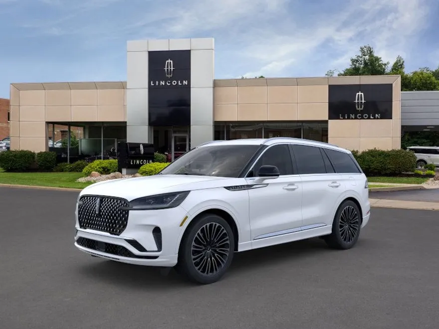 2025 Lincoln Aviator Black Label photo 1