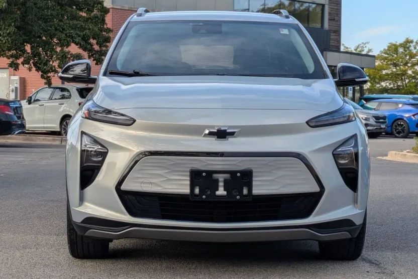 2022 Chevrolet Bolt EUV Premier photo 1