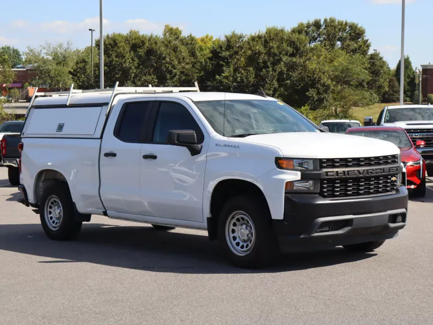 2020 Chevrolet Silverado 1500 photo 1