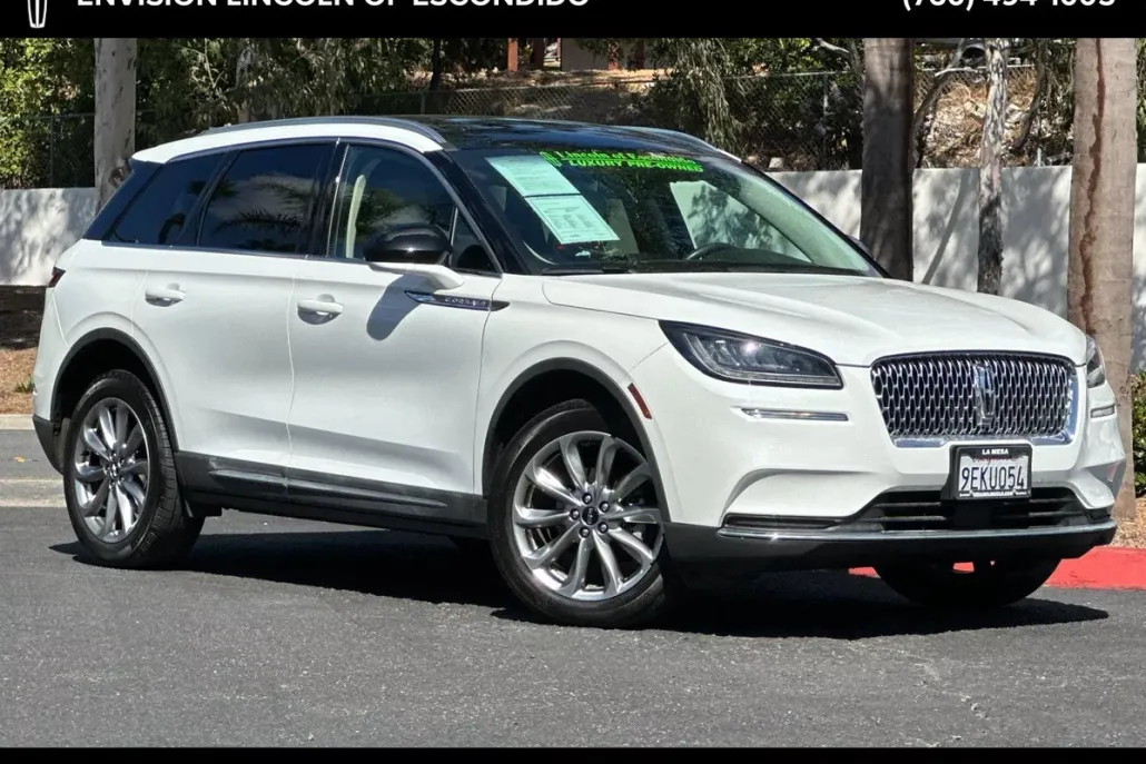 2022 Lincoln Corsair Standard photo 1