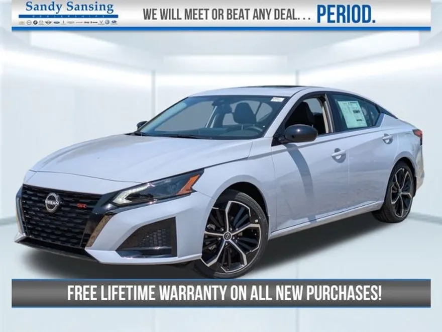 2025 Nissan Altima 2.5 SR photo 1