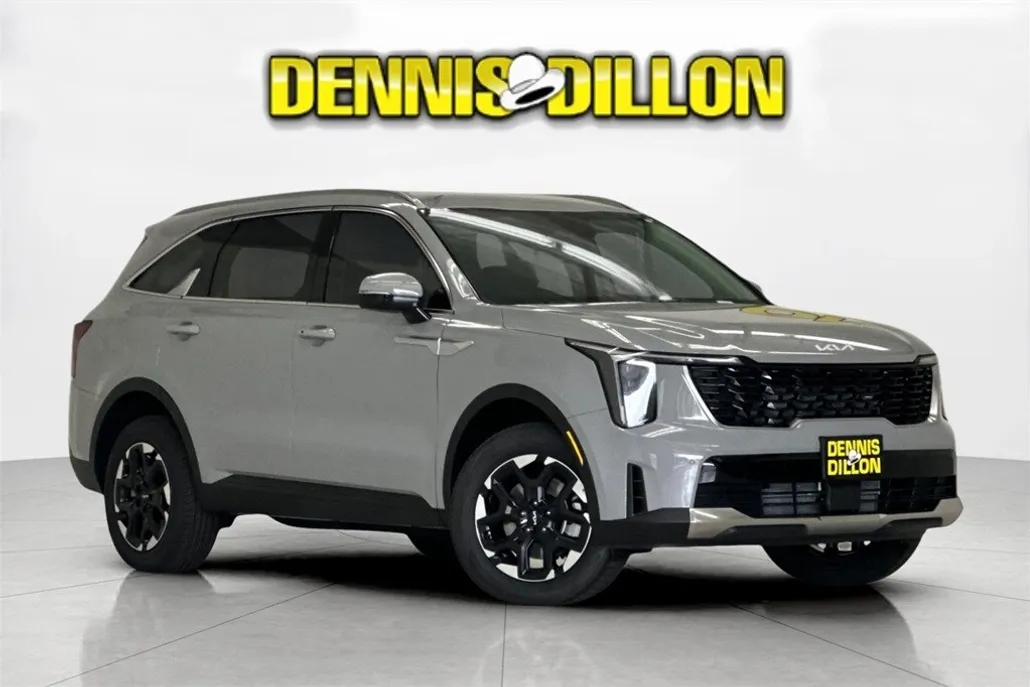2026 Kia Sorento S photo 1